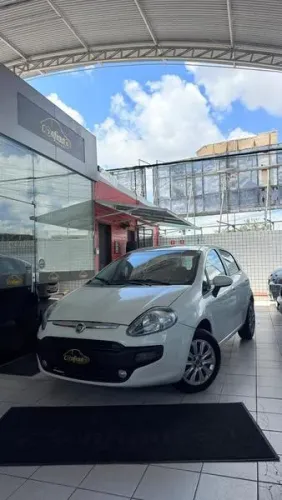 Fiat Punto Attractive 1.4 Fire Flex 8V 5P 2014