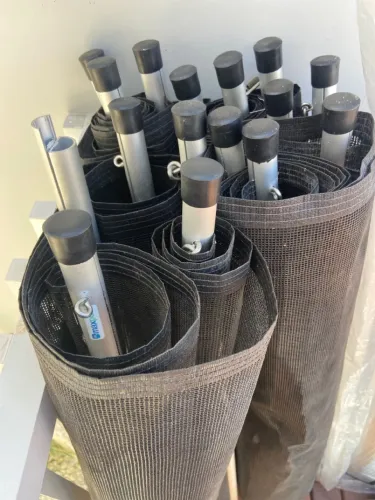Tela de proteção para piscina novinha