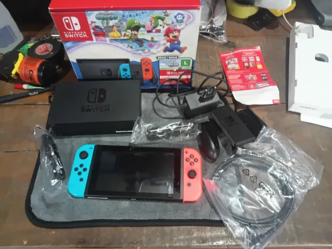 Nitendo switch v2 