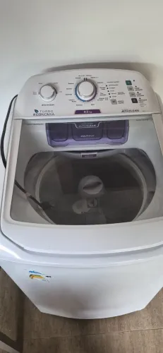 Lava roupas Electrolux 8,5kg 1ano de uso