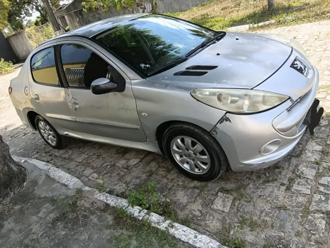 Peugeot 207 Sed. Passion XR Sport 1.4 Flex 8V 4P 2012