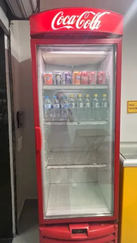 Geladeira expositora