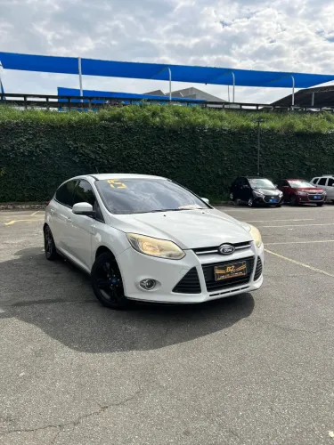 Ford Focus 1.6 S/1.6 SE Flex 16V 5P AUT 2015