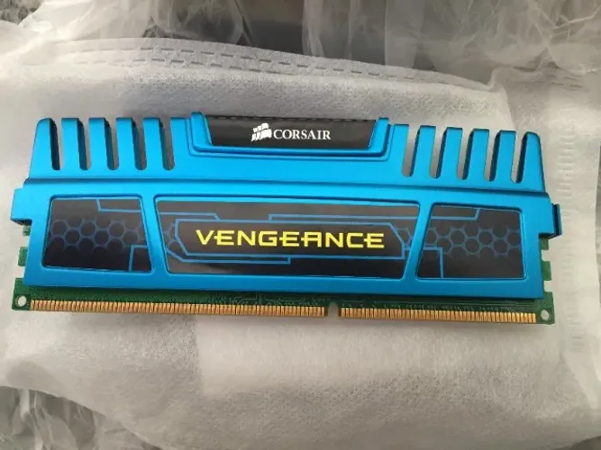 Memória Ram DDR3 Corsair Vengeance 16gb 4x4gb Azul 1600mhz
