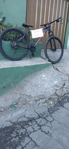Bicicleta semi nova