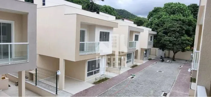 Casa com 3 quartos à venda, 118 m² por R$ 714.000 - Itaipu - Niterói/RJ