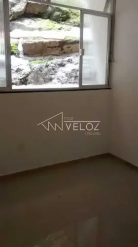 Kitnet/Conjugado - / Residencial / Santa Teresa