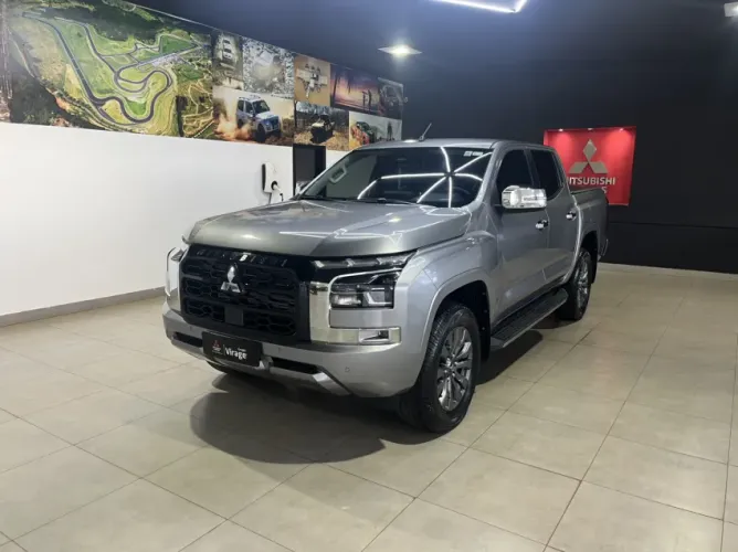 Mitsubishi TRITON HPE-S 2.4 CD 4X4 TB Diesel Aut. 2026