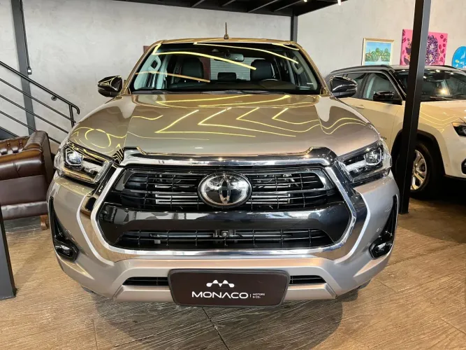 Toyota Hilux CD SRX Limited 4X4 2.8 TDI Die.aut 2023