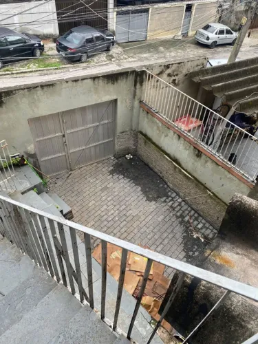 Alugo casa com 2 quartos em Ricardo de Albuquerque 