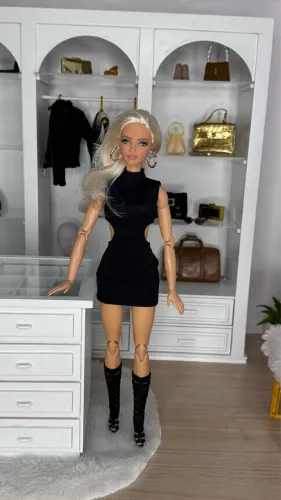 Barbie Signature Basics 02