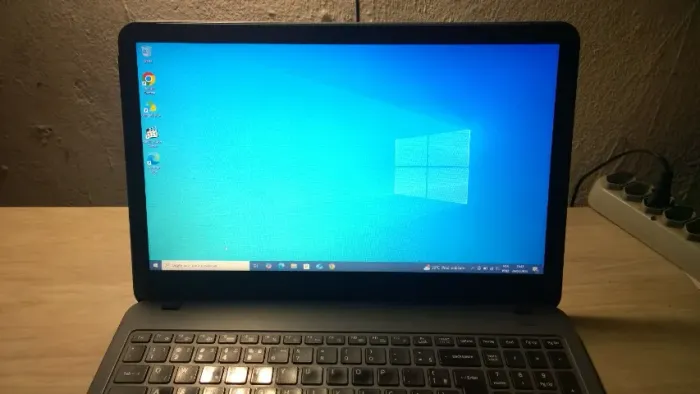 Notebook Lenovo Thinkpad T490. i5 Oitava Geração. 12gb de RAM e 256gb de SSD.