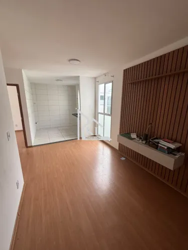 Exclente - Apto - 3° andar - Sombra - 2 quartos no Condominio Praia do Forte