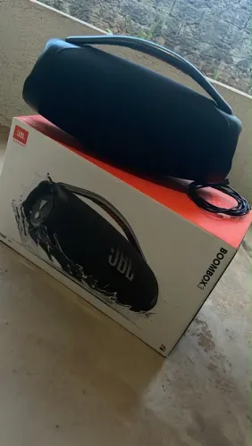 JBL BOMBOX PARTYBOOST