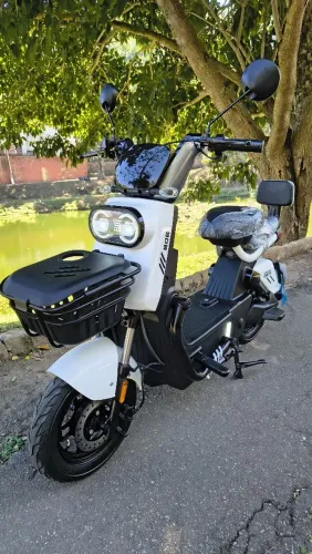 Scooter Moto chefe Bob Nova!!