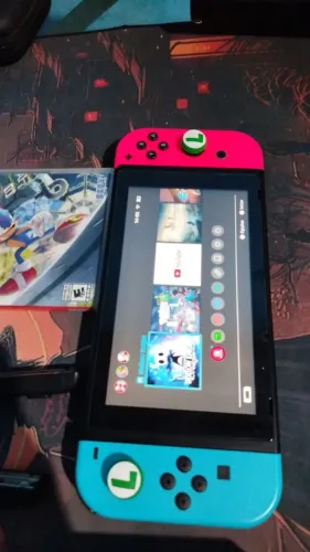 Nintendo Switch novo na caixa eceito iPhone
