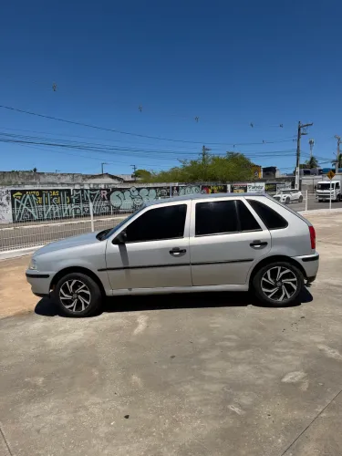 Volkswagen Gol Geração III Plus 1.0 MI 16V Gasolina Mec. 4P 2005