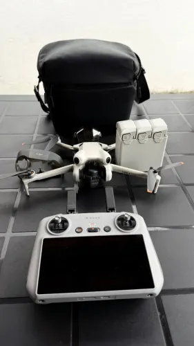 Dji mini 4 pro fly more combo