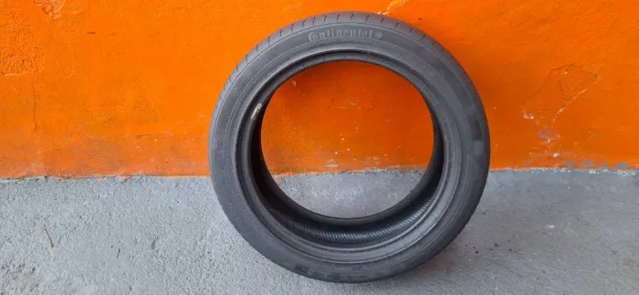 Pneu Aro 17 Continental 205 x 50 ContiPremiumContact_Aceito Cartão*