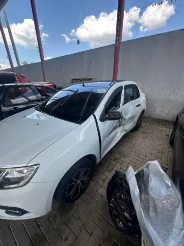 Renault Logan Life Flex 1.0 12V 4P Mec. 2020