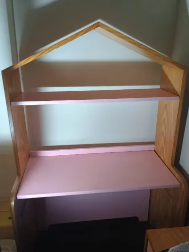 Escrivaninha infantil de madeira casinha (Rosa)