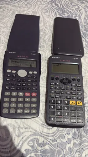 2 calculadoras científicas Casio
