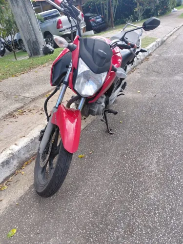 A venda motocicleta Honda 160 fan