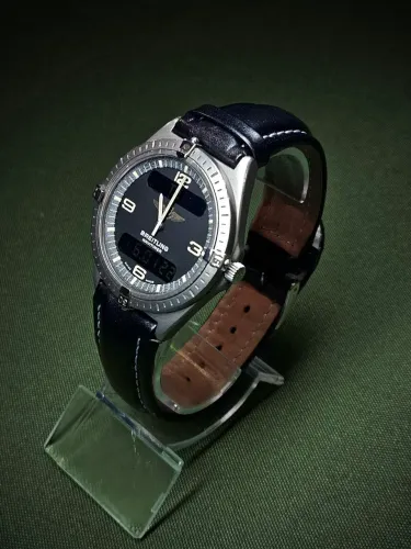 Relógio Breitling Aerospace Navitimer suíço