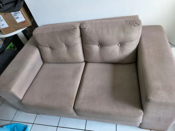Vendo sofá de 2 lugares