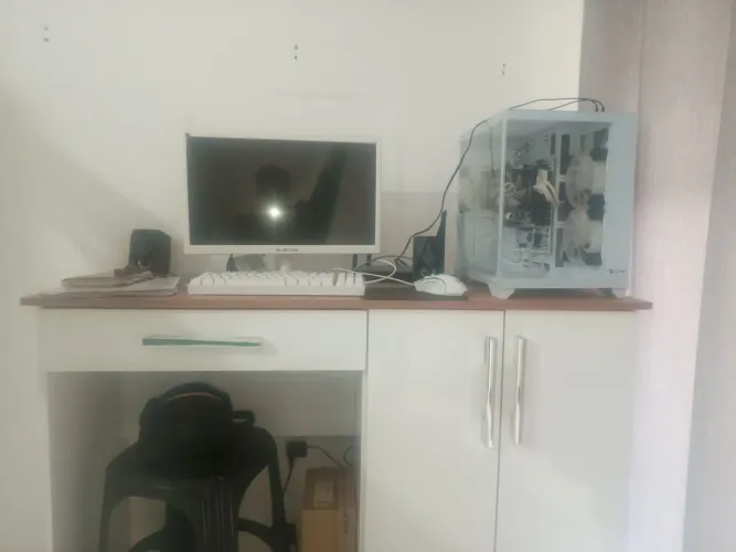 PC GAMER QUASE NÃO USO AINDA ESTÁ NOVO EM ÓTIMAS CONDIÇÕES PRA VC USA 