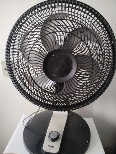 Vende ventilador de mesa grande