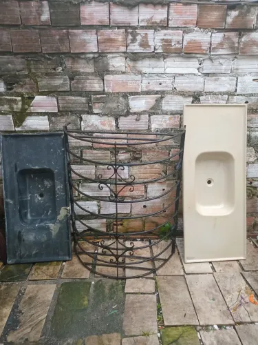 Pias de cozinha grande de janela