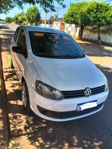 Volkswagen Fox 1.0 MI Total Flex 8V 5P 2011