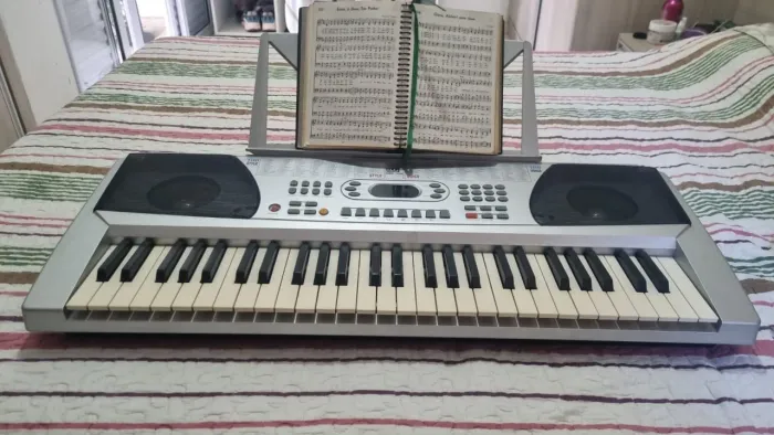 Vende-se teclado Funkey 54