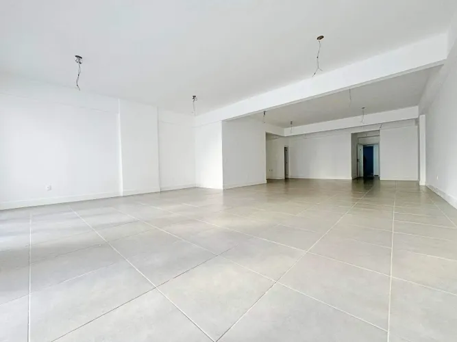 SALA COMERCIAL PARA LOCAÇÃO NO CENTRO