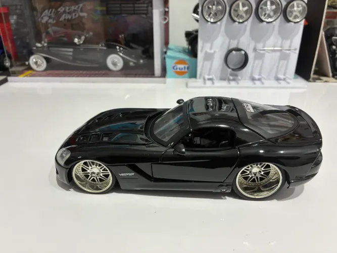 Miniatura dodge viper SRT
