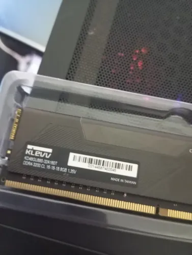 Memória RAM KLEEV 8GB DDR4 3200Hz