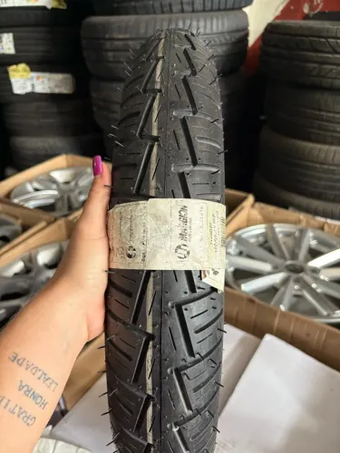 01 pneu traseiro 100/90R18 Maggion Whinner