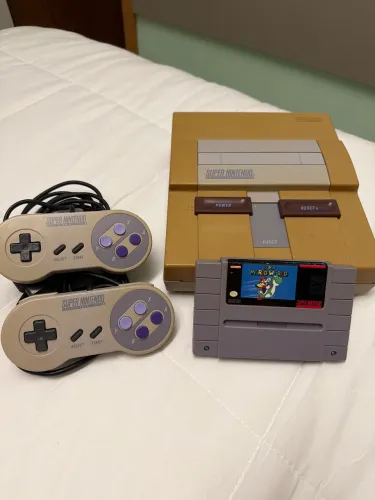 Super Nintendo Original + 2 controles + Cartucho Super Mario World 