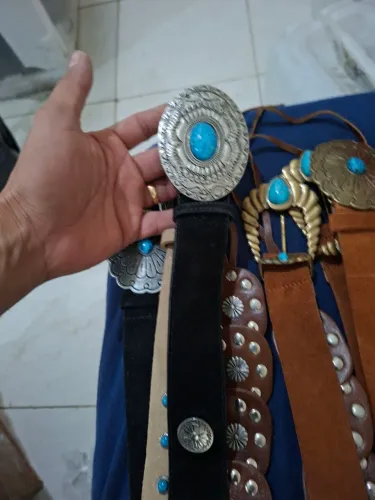 Cintos de couro femininos