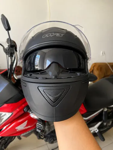 Capacete FW3 com óculos