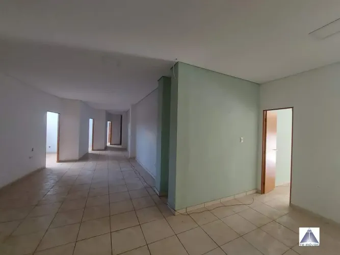 LOJA COM 162M2 NO LINDEIA EM PONTO COMERCIAL!
