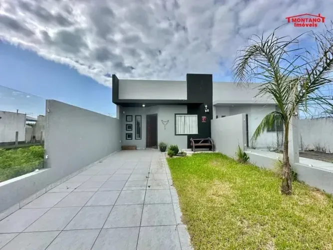 Oportunidade casa de 2 dormitórios em Capão Da Canoa