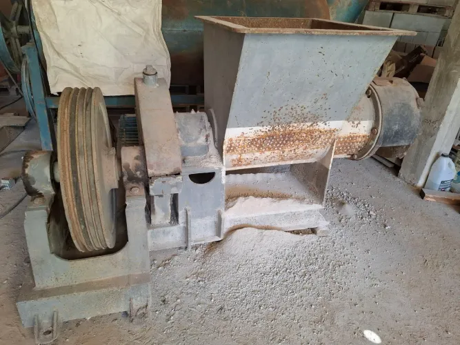 Triturador, moedor bloco concreto 