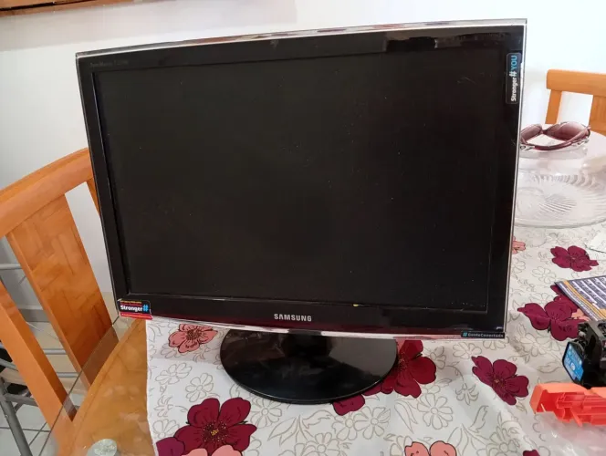 Monitor TV Samsung 22 pol
