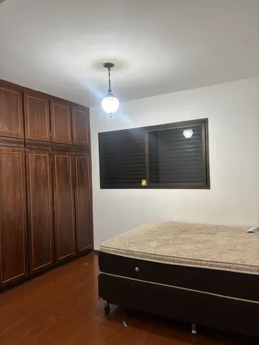 APARTAMENTO COMPARTILHADO