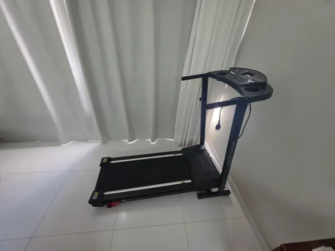 Dreams fitness esteira eletrônica DR 1600 bivolt