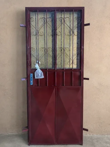 Porta de ferro Completa (2,10x0,80)