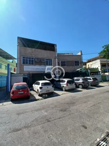 BRÁZ DE PINA - ÓTIMO PRÉDIO COMERCIAL DE 4 ANDARES COM 30 SALAS, 20 BANHEIROS, 3 COZINHAS,
