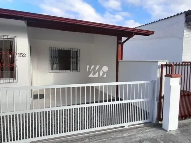 Casa 2 Quartos com 1 Suíte e 102m² - imv